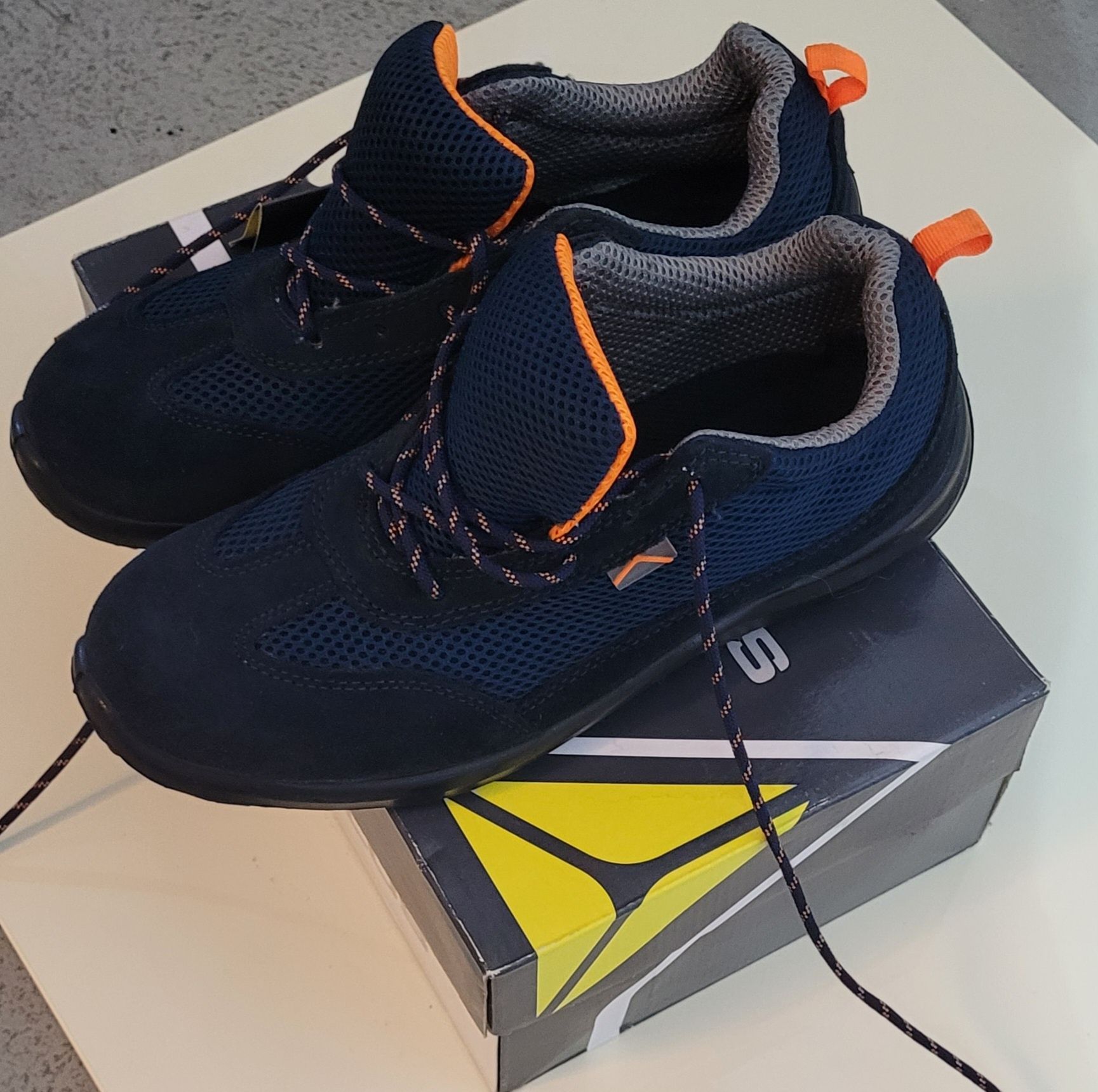 Buty robocze Delta Plus rozmiar 42