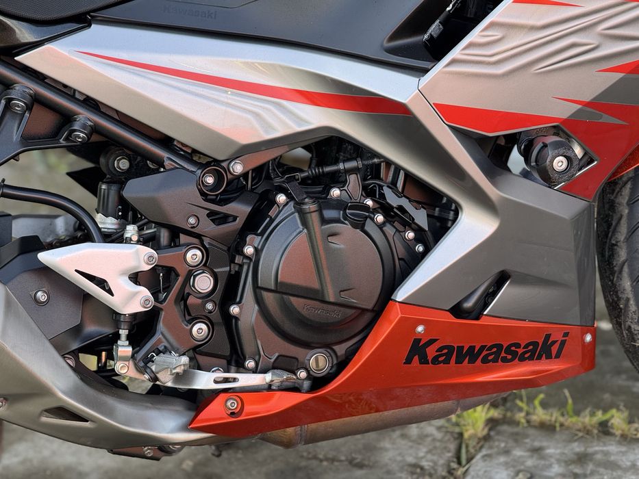 Kawasaki Ninja 400cc Японія Motozet