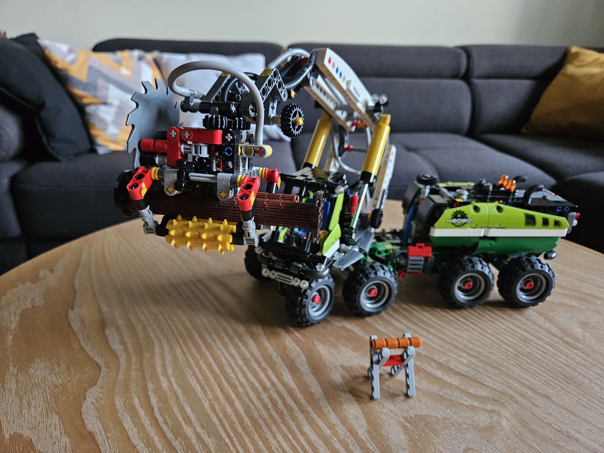 Lego Technic 42080 Maszyna Leśna