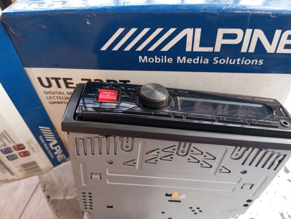 Radio samochodowe Alpina  UTE-72BT