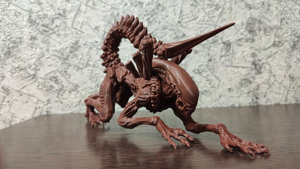 Фигурка Чужой Alien 24см в длинну