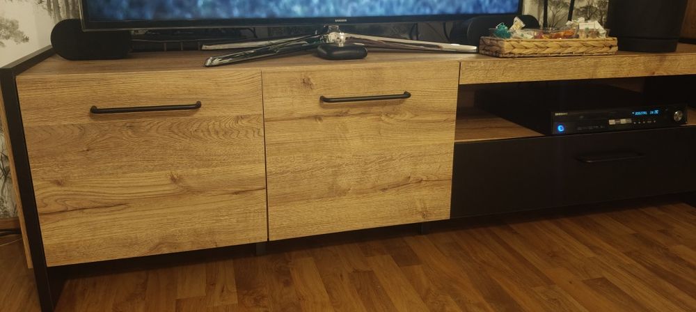 Szafka RTV, witryna loft, industrial