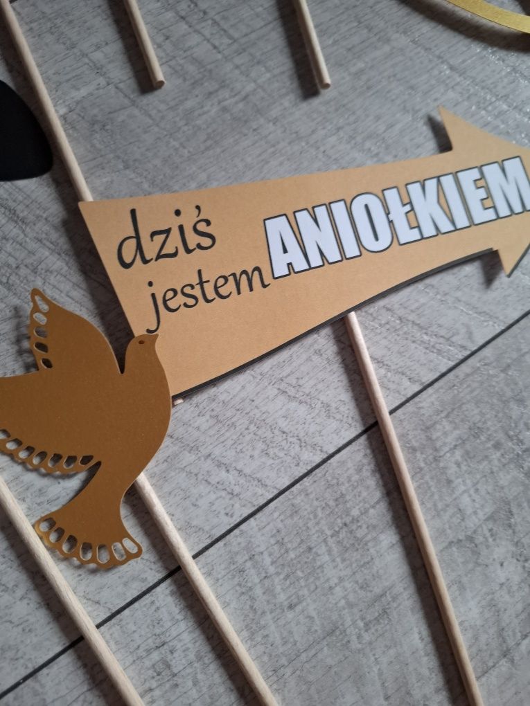 Fotogadżety Komunia fotobudka ścianka sesja