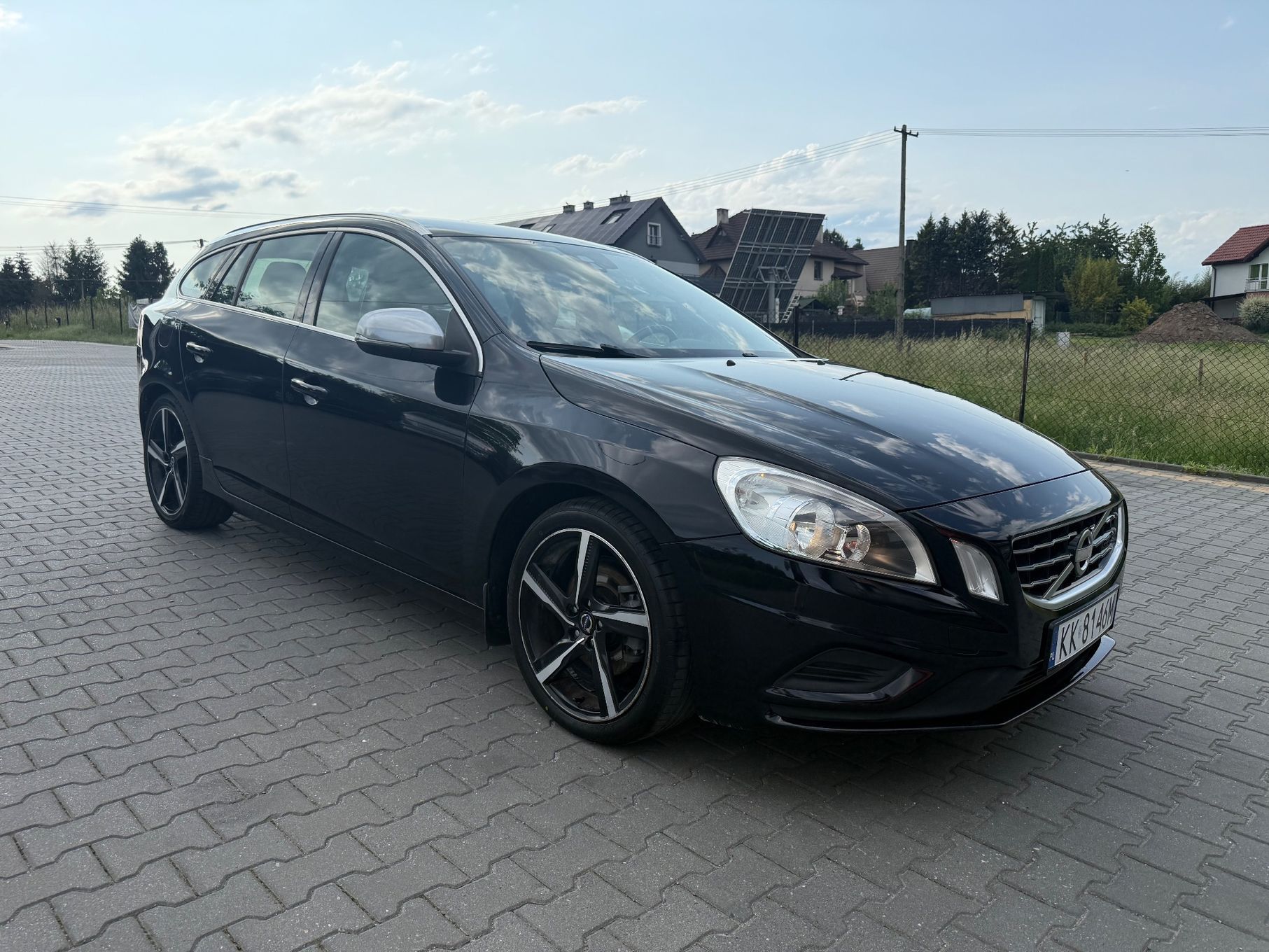 Volvo V60 *Volvo V60*T3 R-Design*