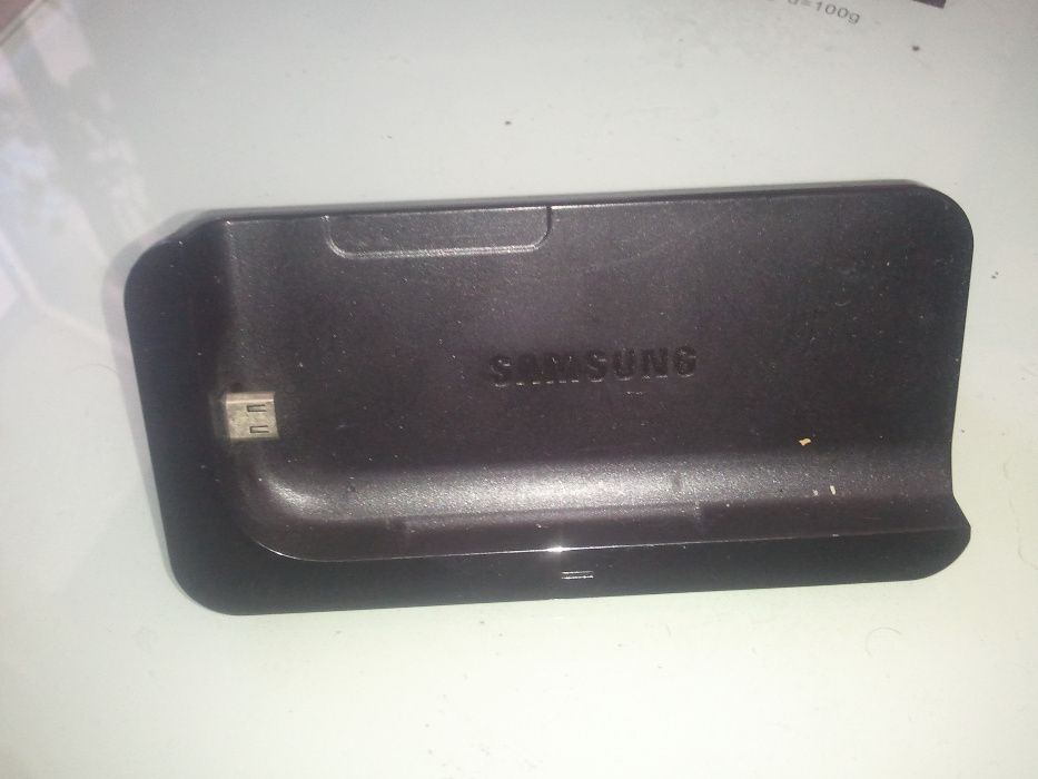 Зарядная станция Samsung SCH-I500