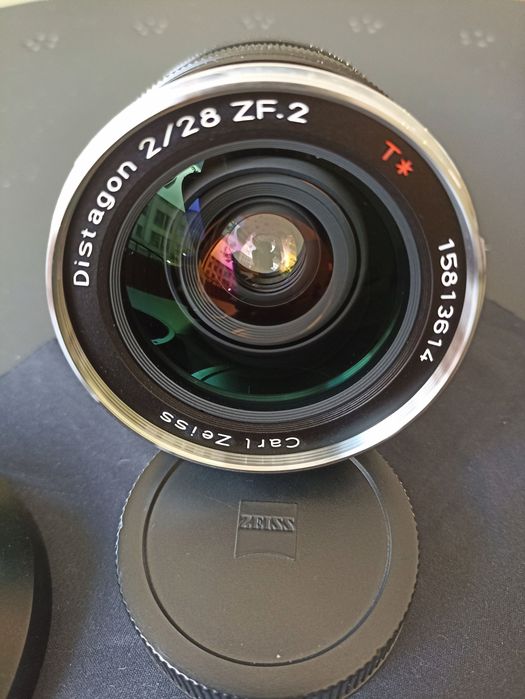 Zeiss Distagon 2/28 mm ZF.2