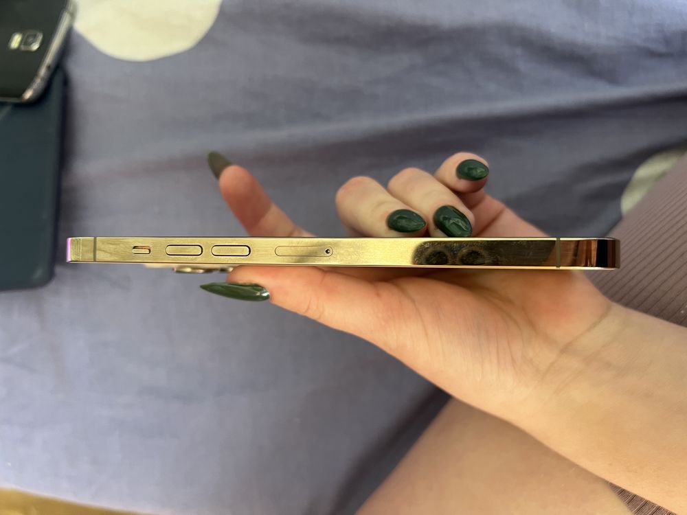 Продам техніку Apple заблоковану і старі андроїди як донори