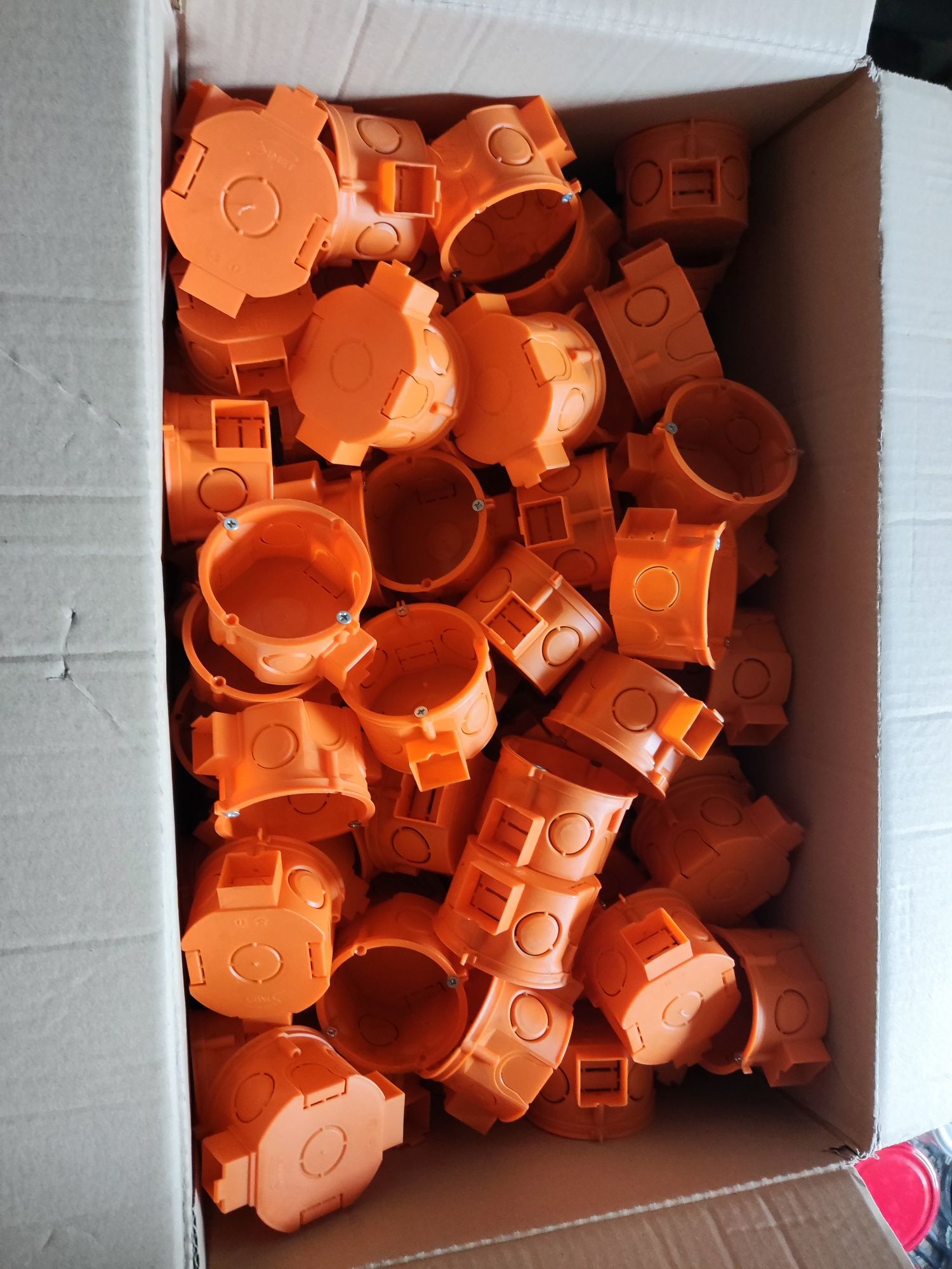 Simet S60KFw Puszki podtynkowe szeregowe plytkie 100szt