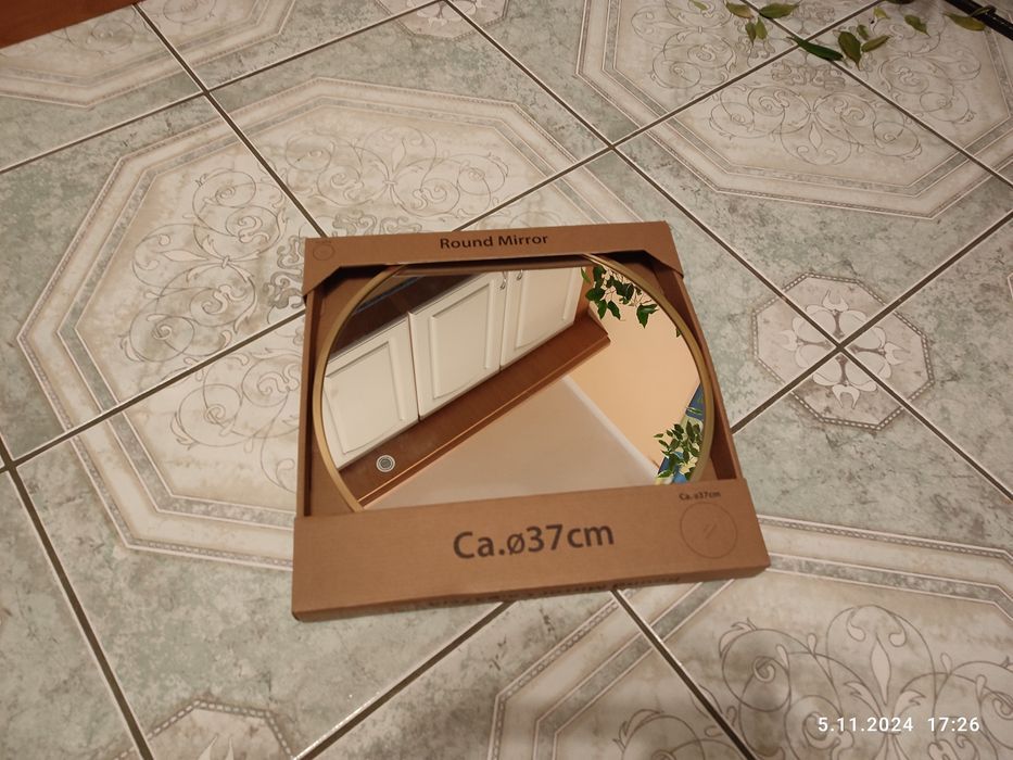 Nowe złote lustro łazienkowe 37 cm