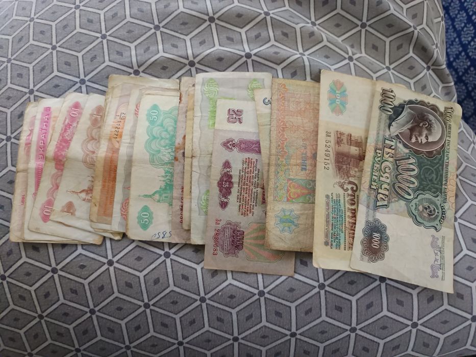 продам старі рублі