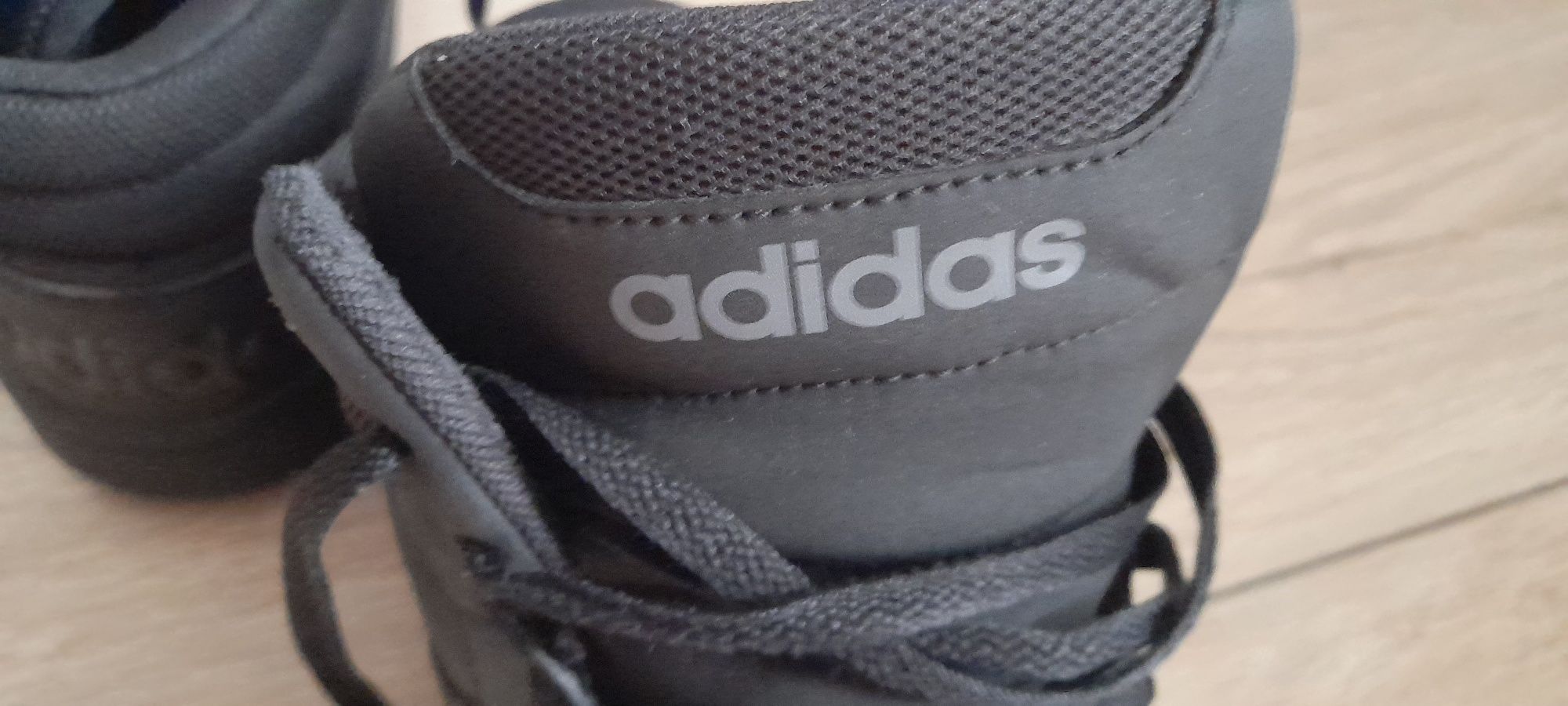 Buty Adidas  45 za kostkę