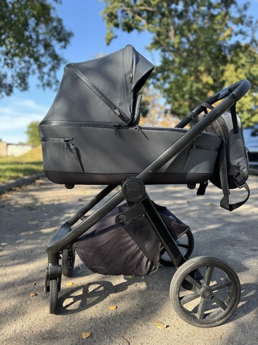 Продаю дитячий візок , як новий Carello Omega plus 2024