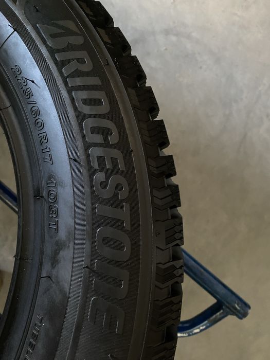 Шини нові 225/60/17 - 4шт Bridgestone Blizzak Spike 3 зима