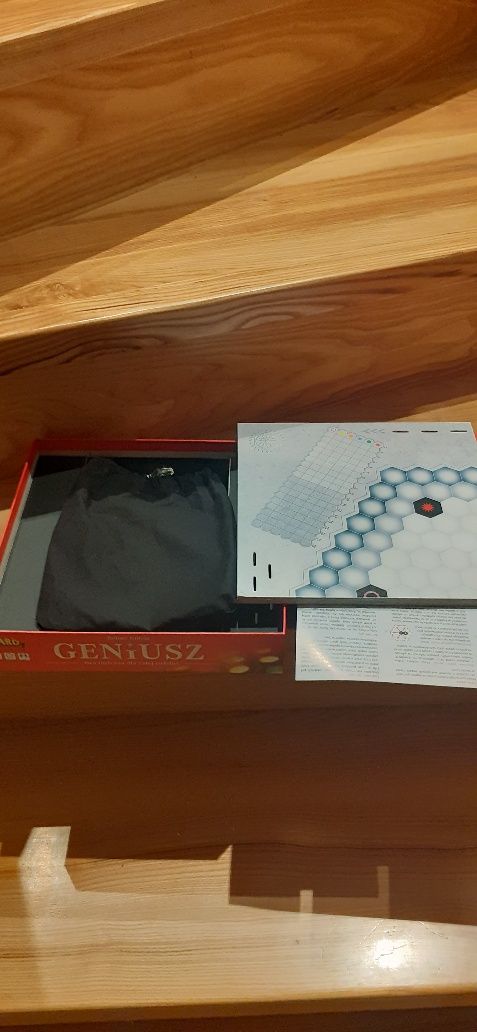 Gra Geniusz stan IDEALNY KOMPLETNA Gra familijna gra logiczna