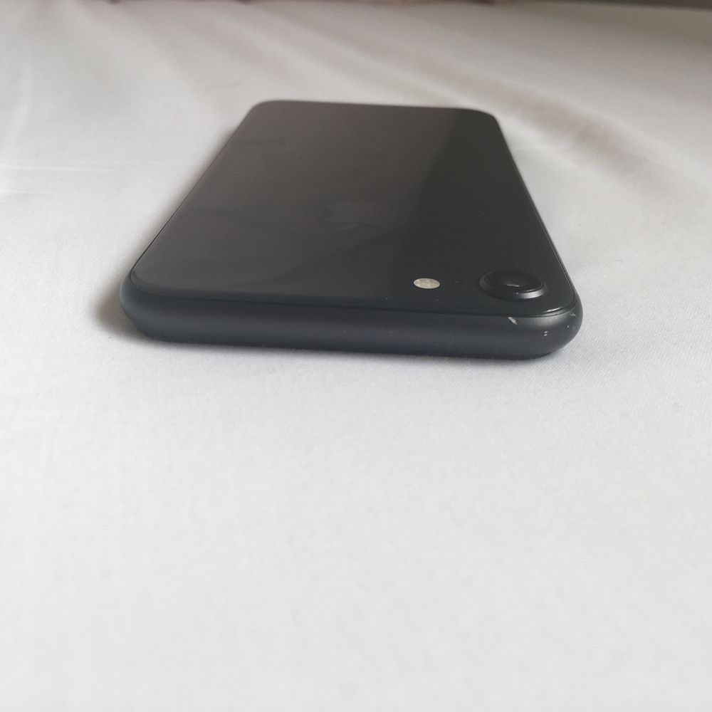 iPhone 8 64G Space Gray