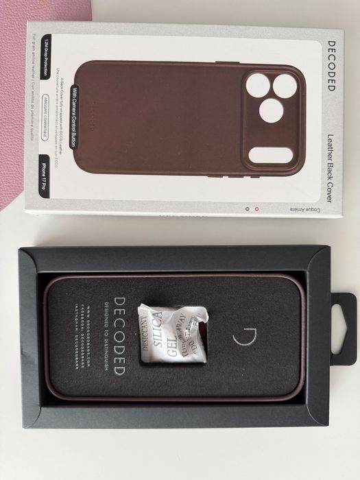 Obudowa iPhone 17 PRO DECODED skórzana nowa