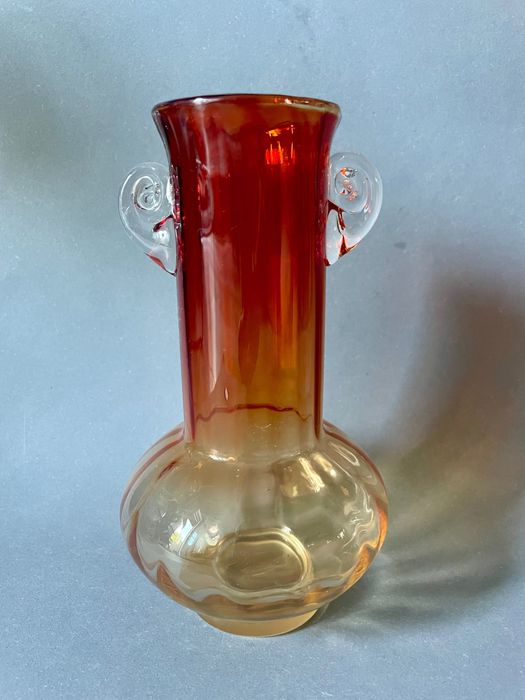 Tarnowiec wazon motylek kolorowe szkło PRL