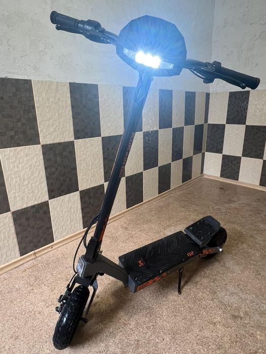 Продам Електросамокат Kukirin