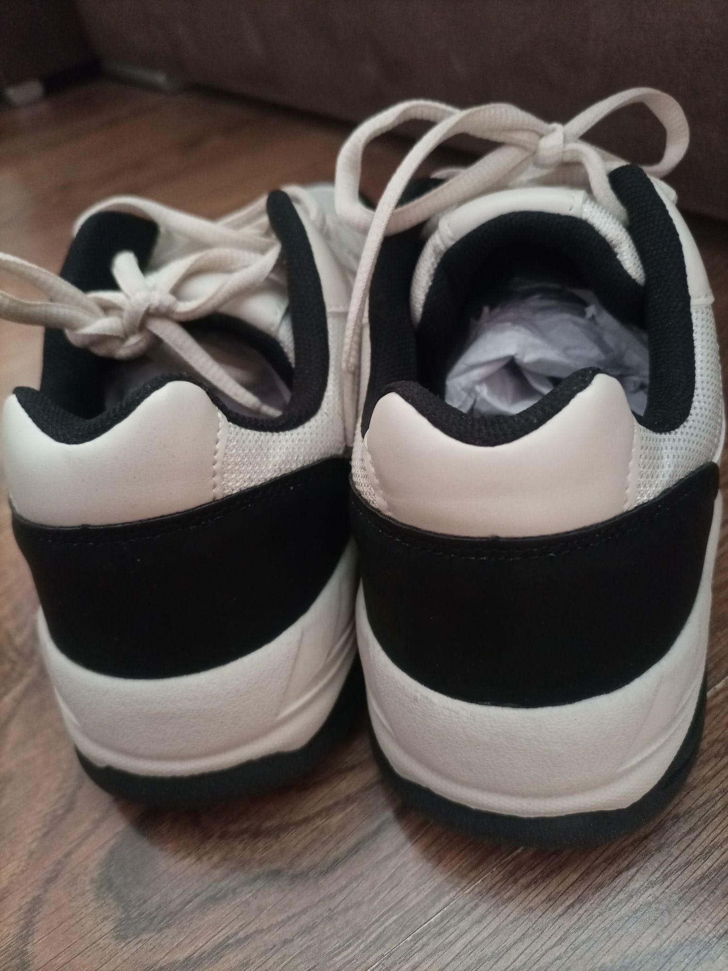 Buty sportowe / sneakersy, rozm. 39