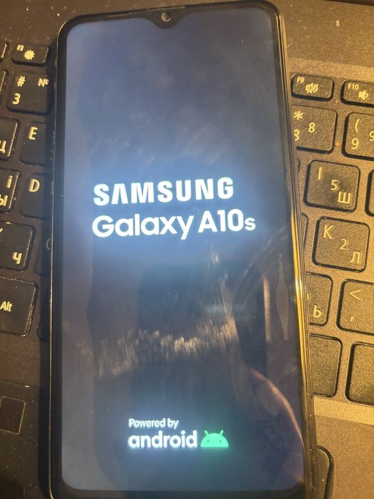 Samsung A10s чорний колір