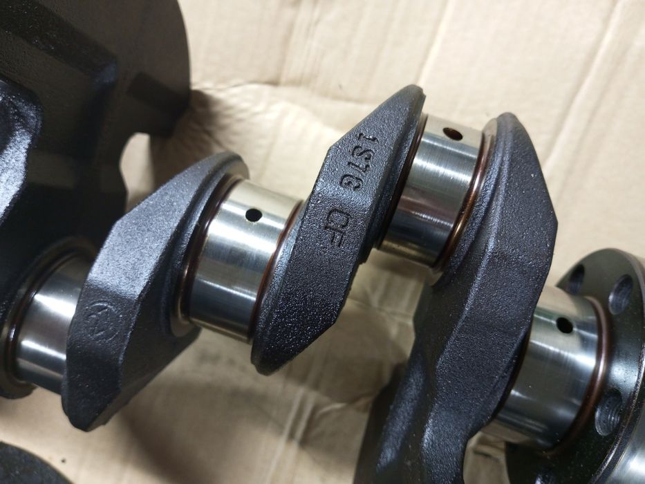 Коленвал шатун поршень 1S7GCF Ford focus  Mazda 5 6  1.8 2.0 16v