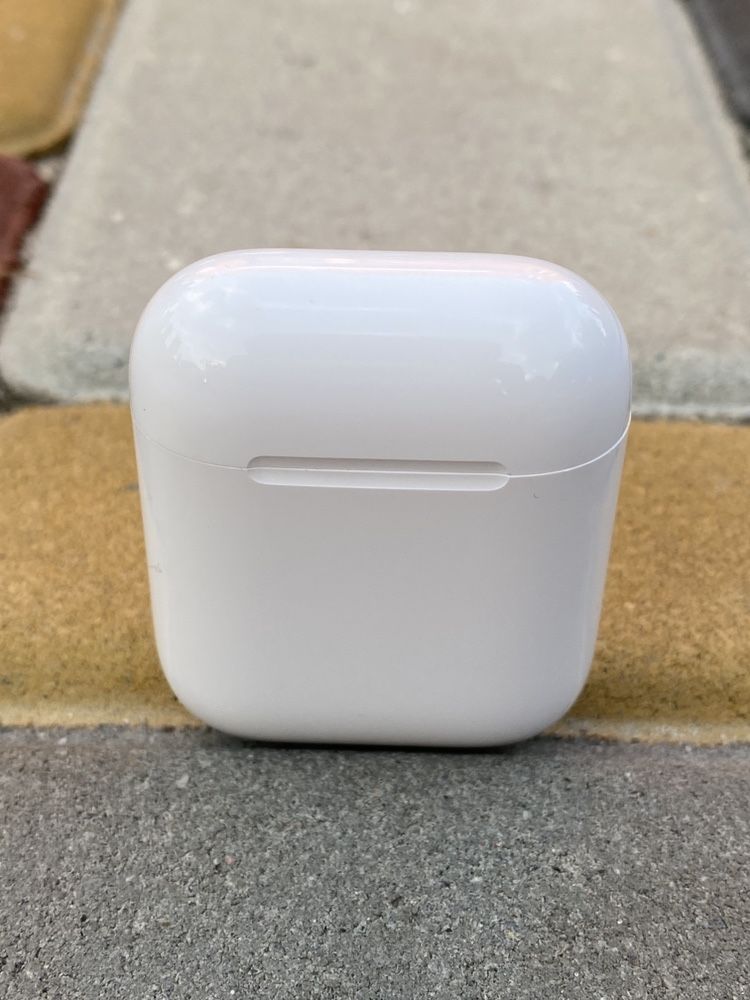 Кейс,Футляр,Бокс,Чехол,Коробка Apple Airpods  Charging Case Киев