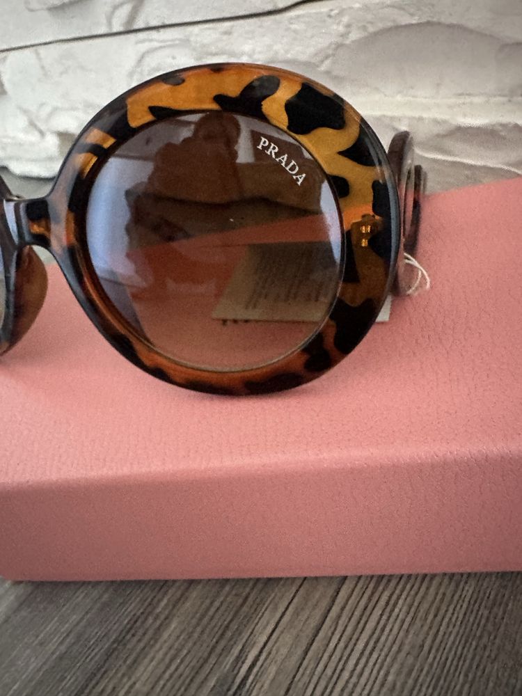Prada okulary przeciwsloneczne damskie nowe