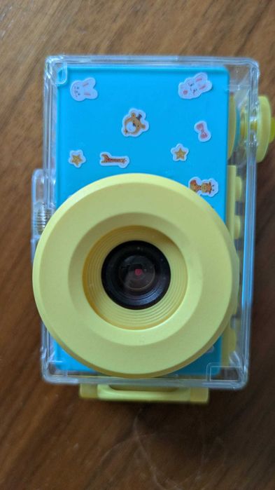 Câmara digital para crianças, modelo *YT004* da EMMS Trading
