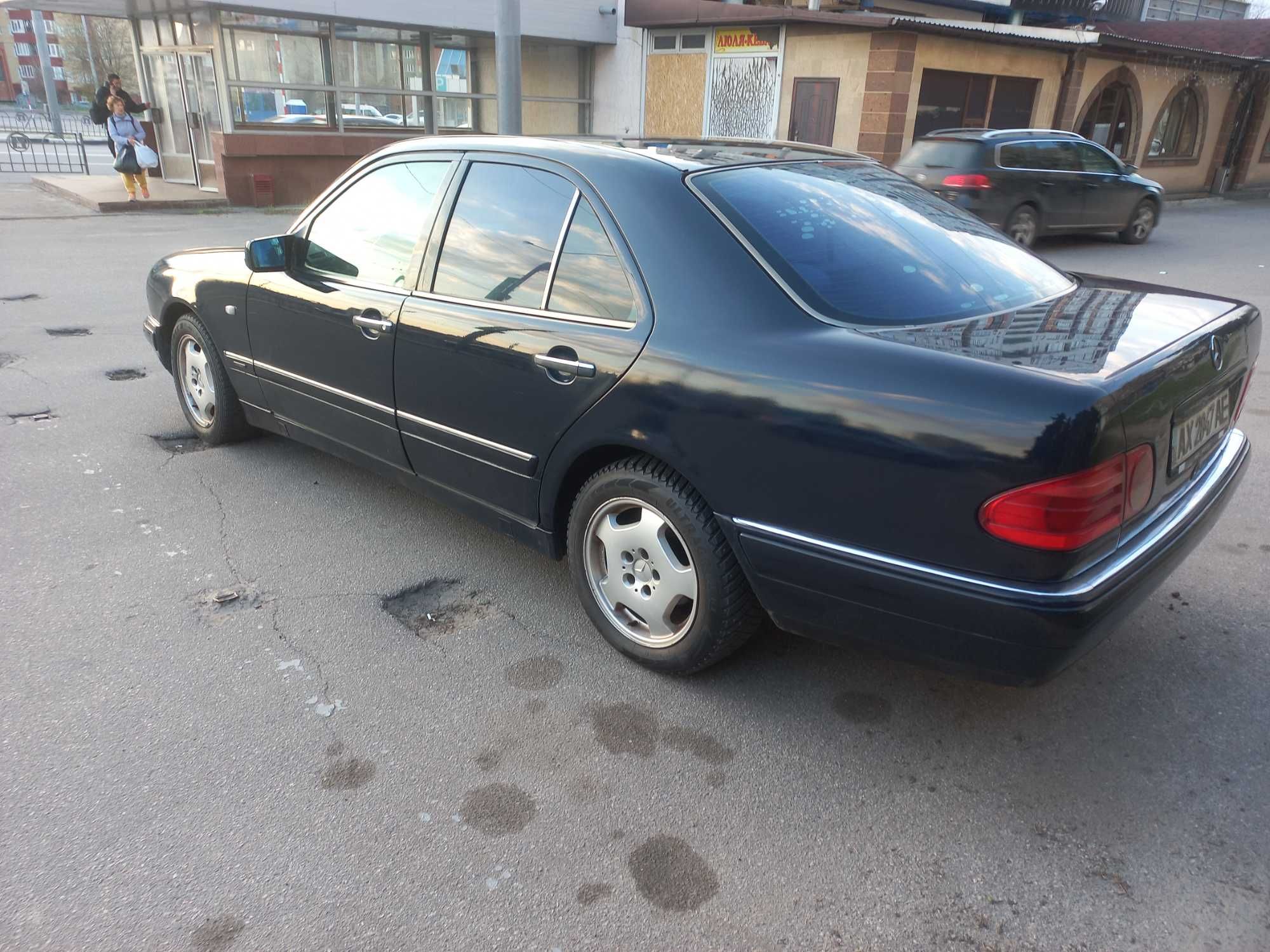 Продам Mercedes E210 ГБО 4