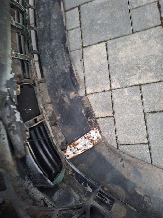 Audi a4 b5 95-99 zderzak przod przedni zielony lz6l