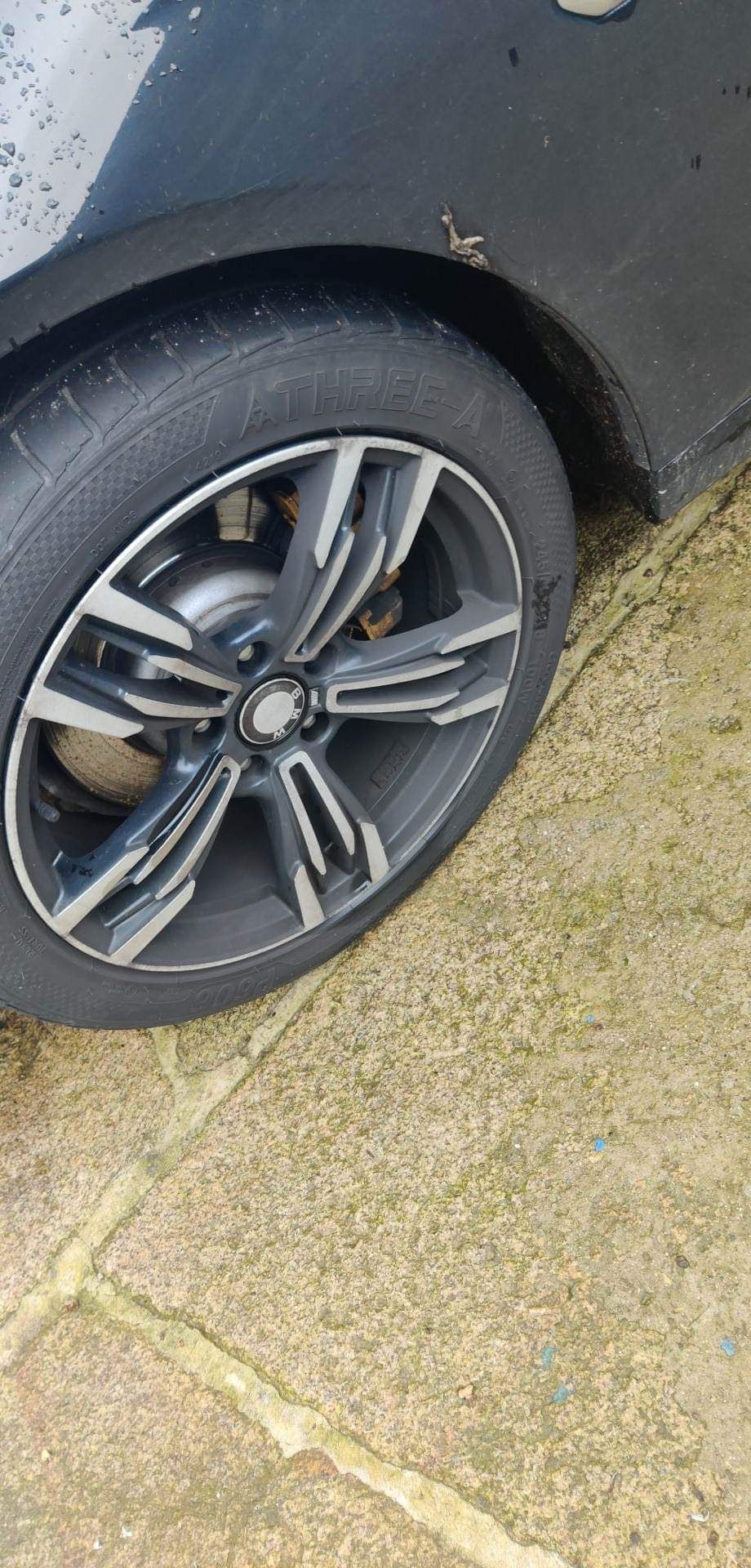 Jantes BMW r18 com pneus