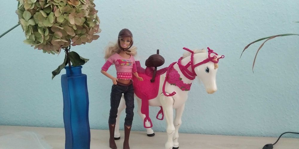 Lalka Barbie z koniem interaktywnym