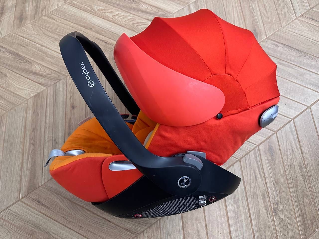 Fotelik Cybex Cloud Q z bazą Q - Fix (z funkcją spania)