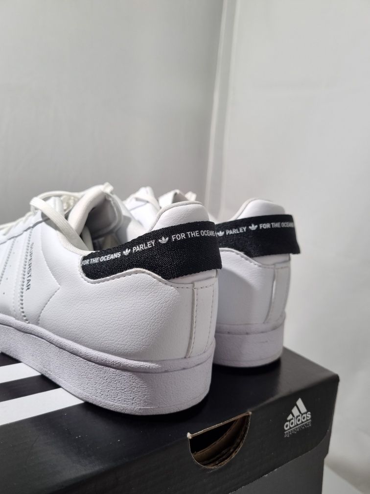 Кеди adidas SUPERSTAR SHOES WHITE parley