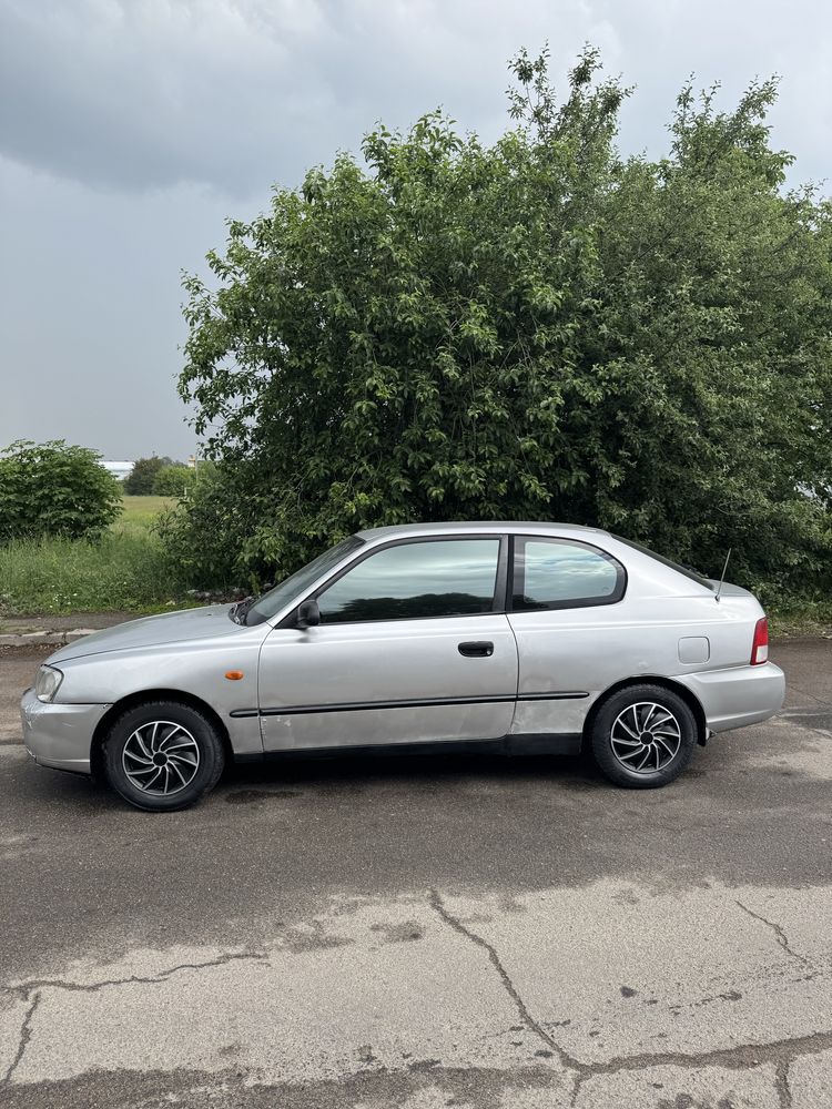 Hyundai Accent               .