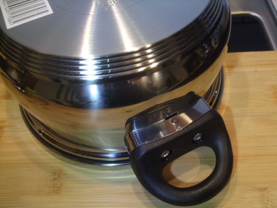 GARNEK NIERDZEWNY TRADYCYJNY Stalowy 18cm, 2L z Pokrywką Indukcja, gaz