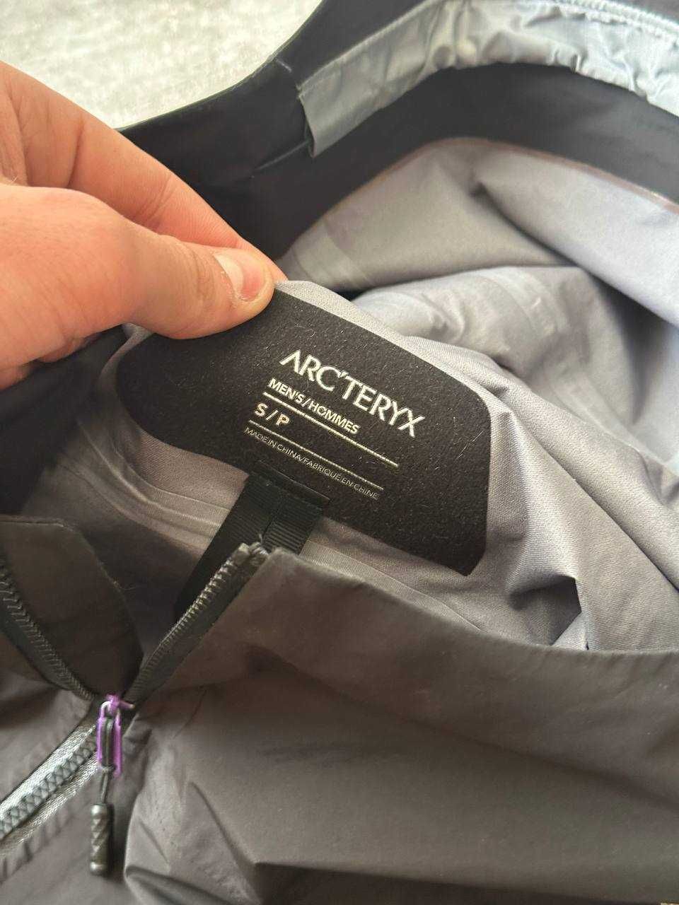 оригінальна куртка arcteryx gore tex р с-м