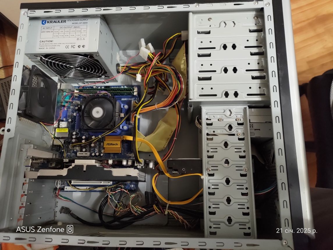ПК AMD Athlon II 445 x3-3.1 Ghz/8GB/HDD 250Gb/GTS 250 1Gb/Samsung 940N