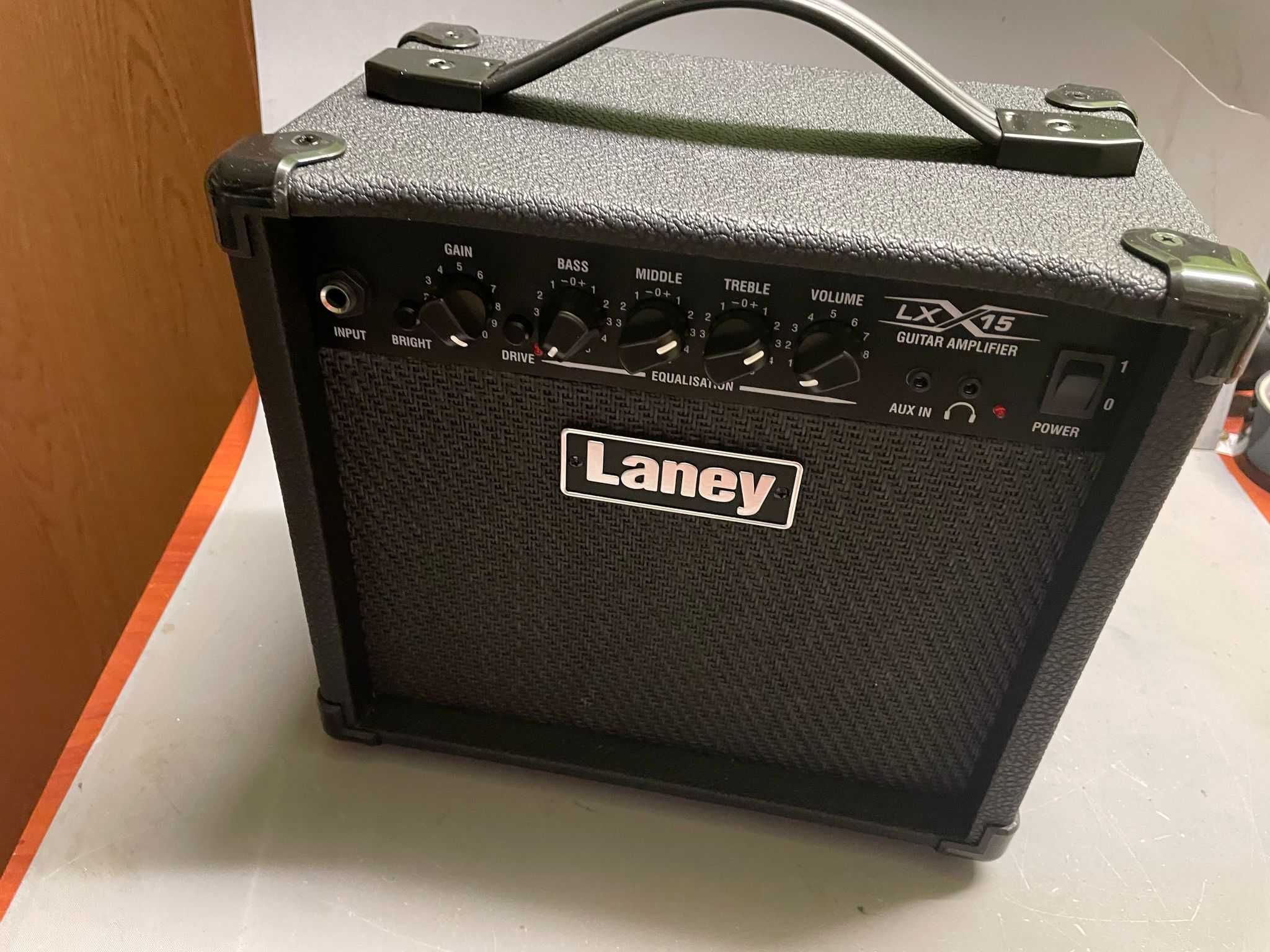 Wzmacniacz Gitarowy Kombo - Laney LX 15