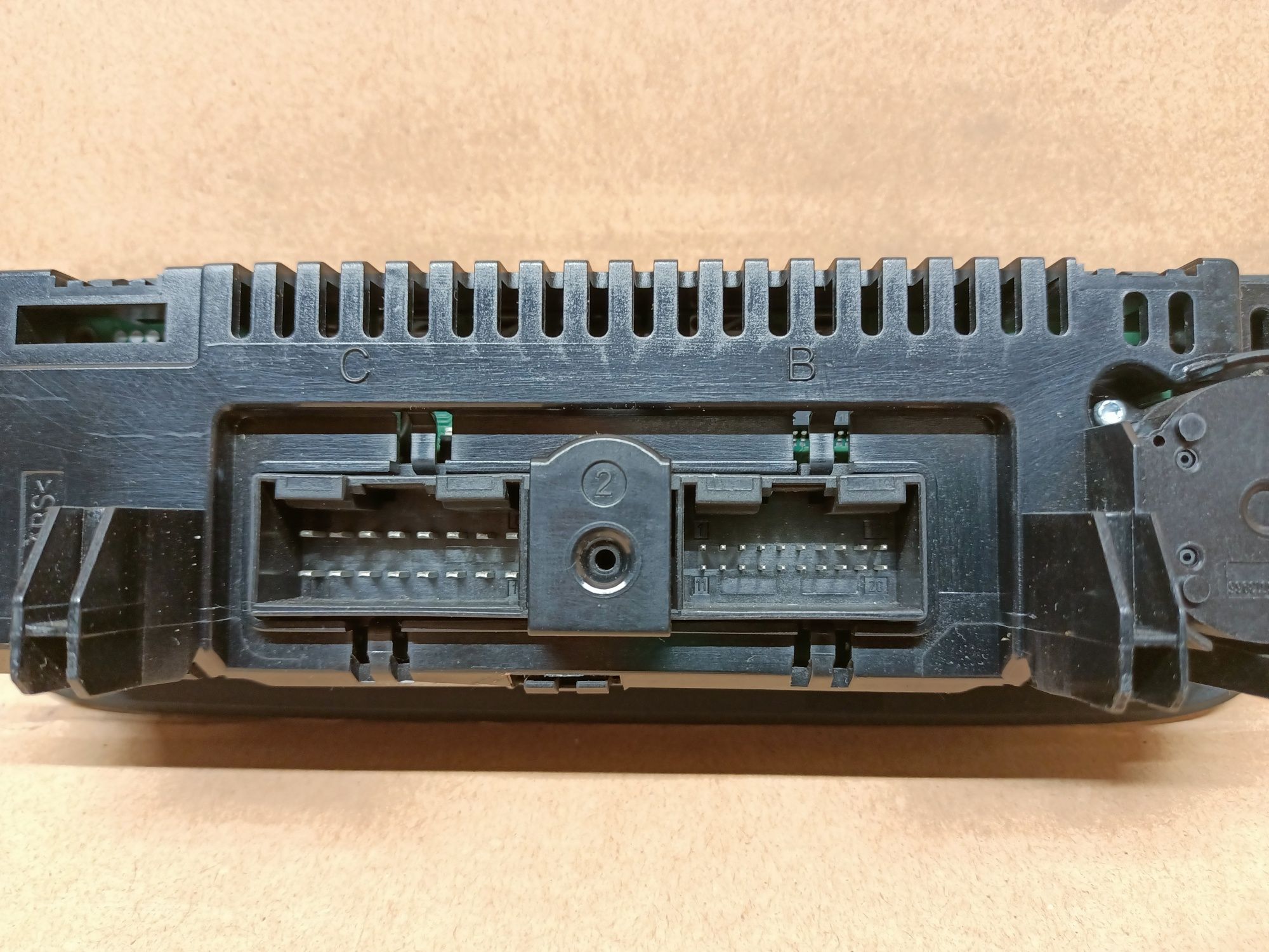Panel nawiewu klimatyzacji climatronic Seat Ibiza IV