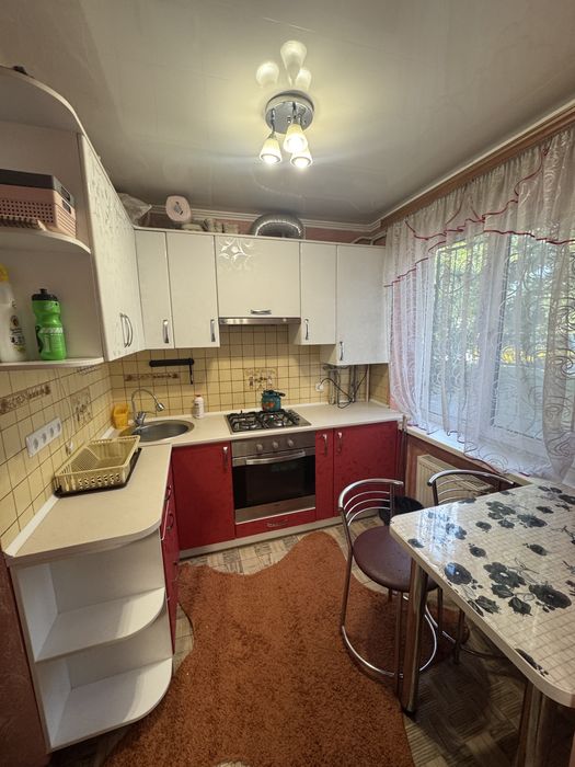 Продам 3х комнатную квартиру в районе жд вокзала