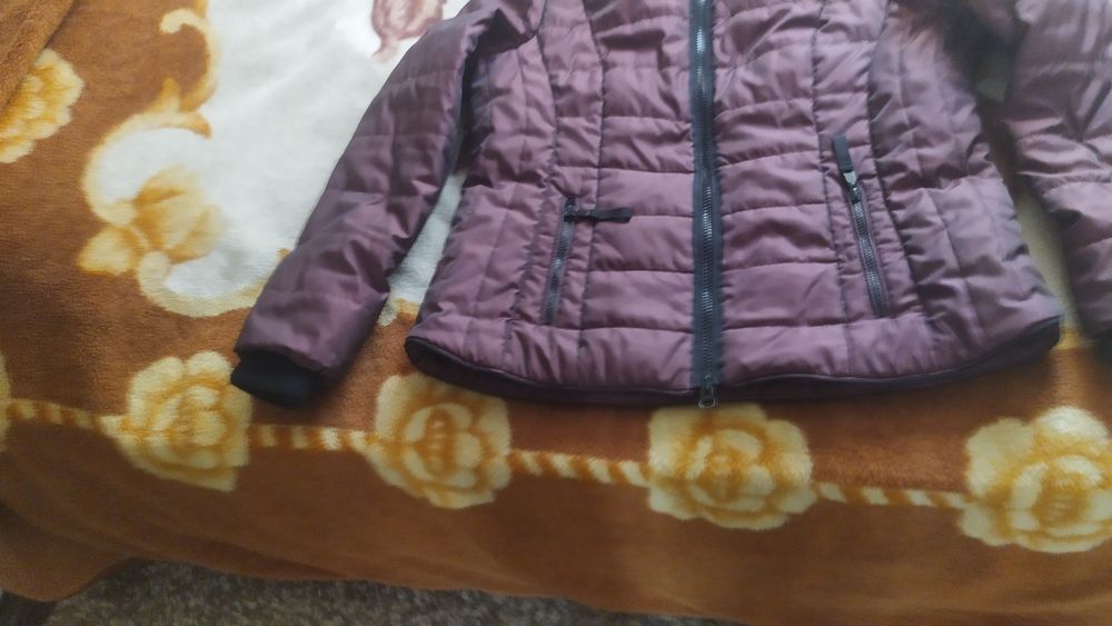 Курточка жіноча 56 р