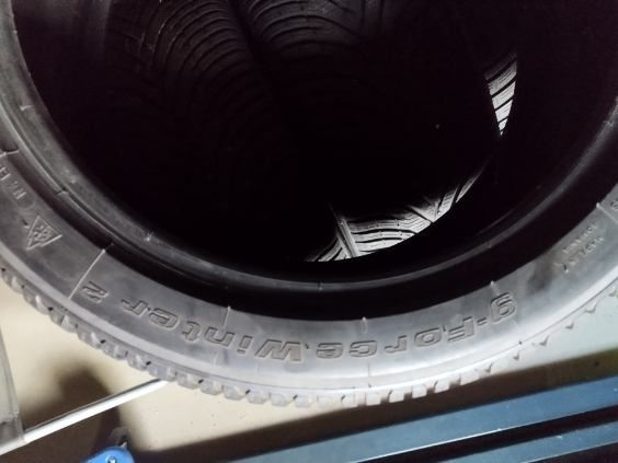 Opony 235/45R18 Bfgoodrich Kleber zima