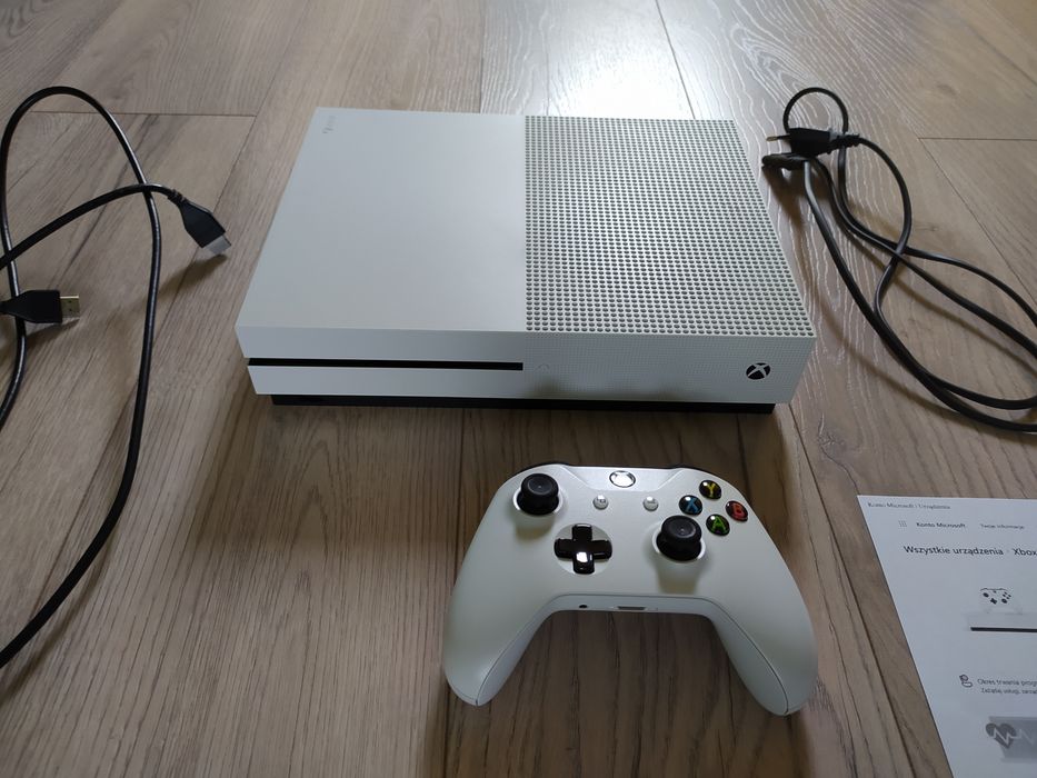 Xbox One S 1TB z napędem JAK NOWY 4K Komplet Gry Fortnite PES 2025