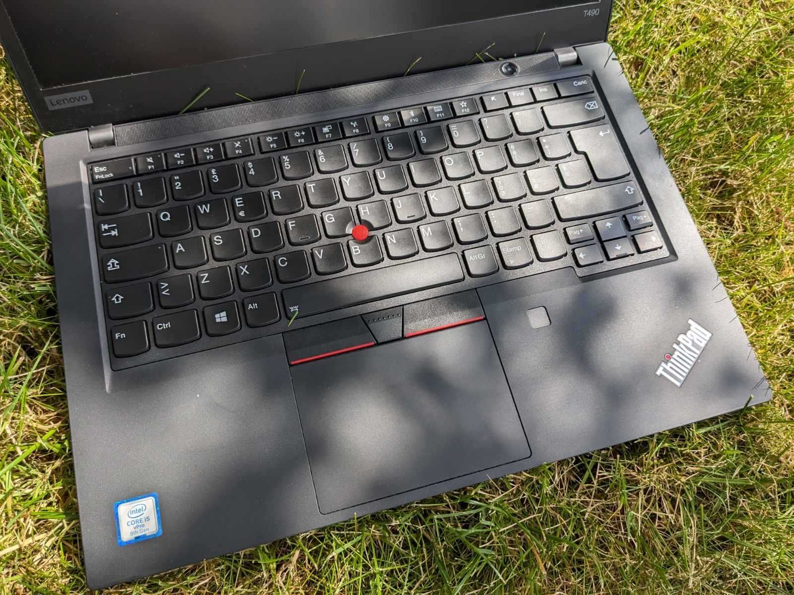 Брендовий ноутбук - LENOVO THINKPAD T490 - гарний стан