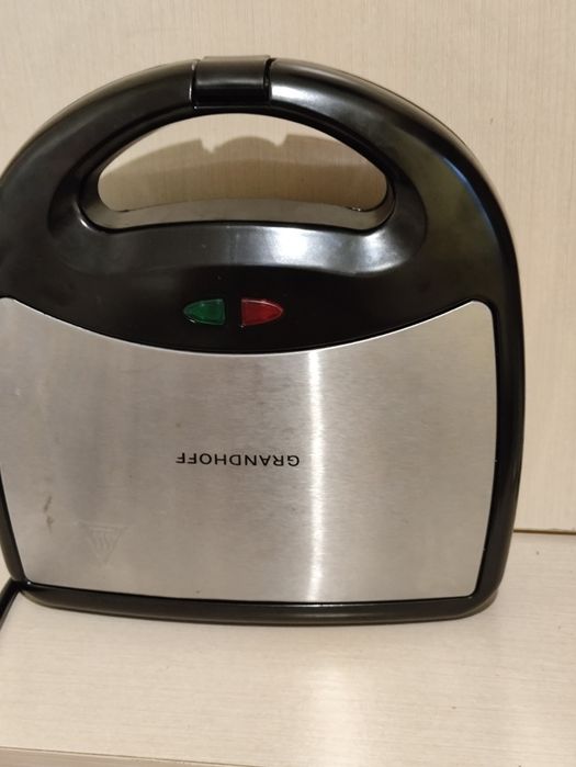 Сендвичница вафельница и гриль