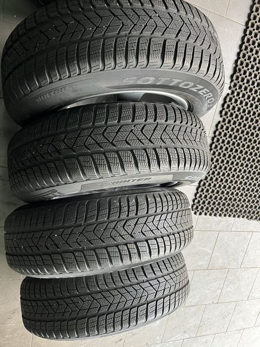 Koła Zimowe Audi Q3 Q5 Tiguan Jak Nowe Pirelli 215/65/17