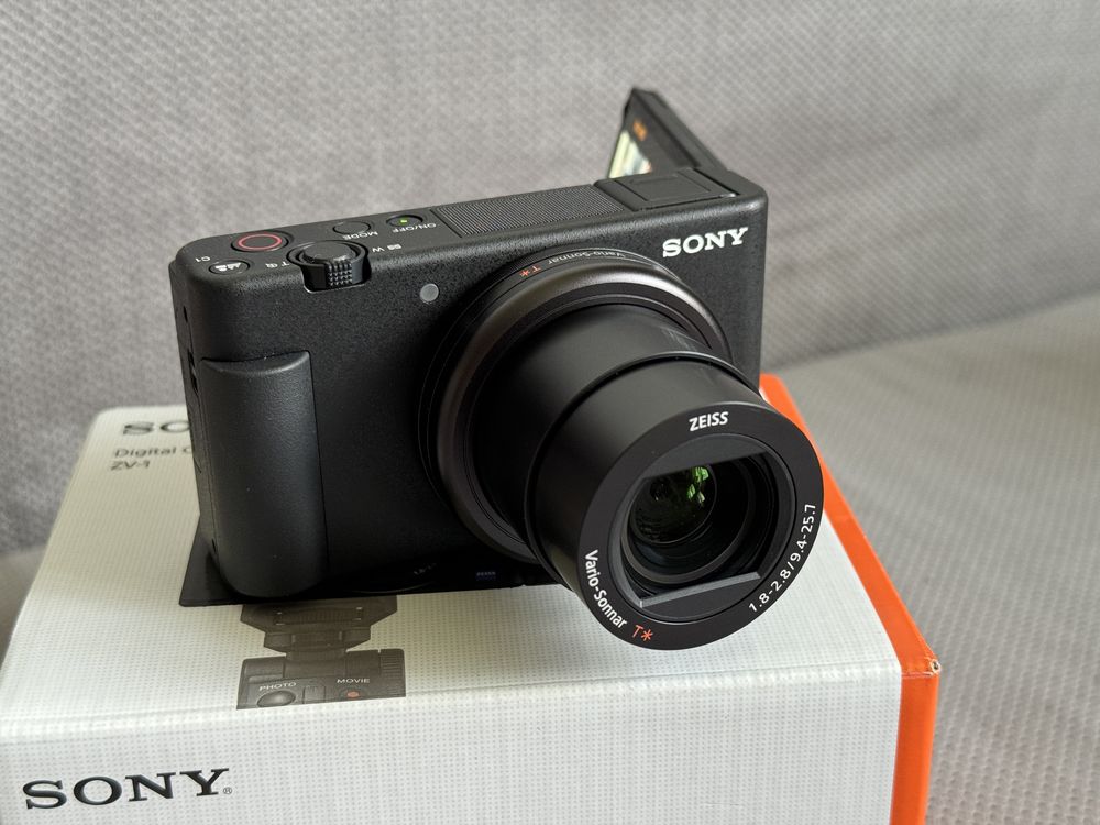 Aparat kamera vlog Sony ZV-1 streaming