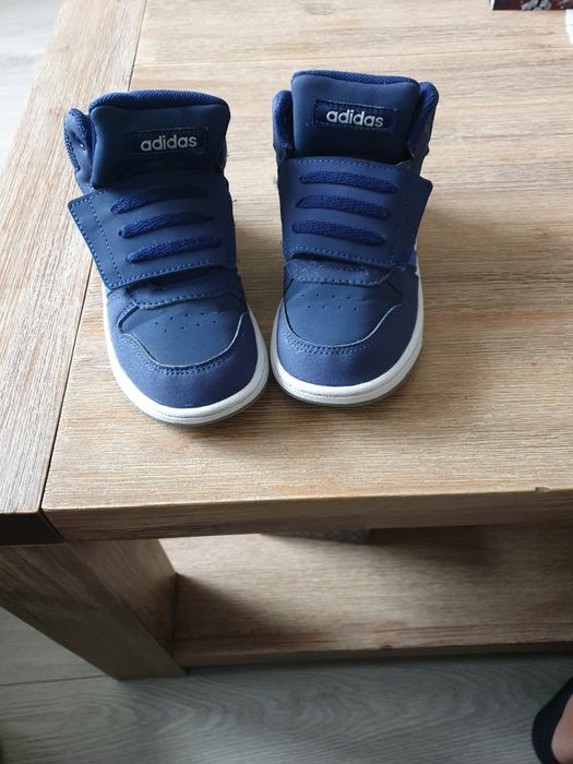 Adidas hoops 26.5