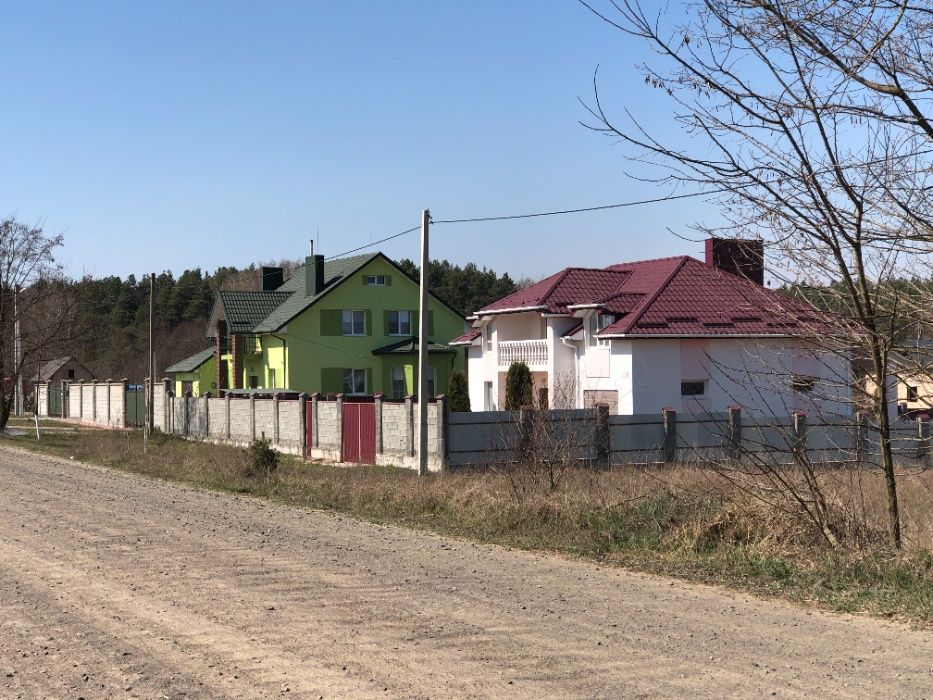 Земля під забудову в екологічно чистому місці біля лісу